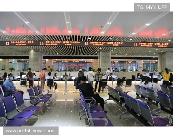 政府补贴方式优化，逐步从普惠性消费券转向激励高质量服务供给。